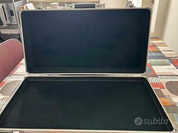 Valigetta porta effetti analogici