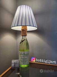 Lampada da tavolo bottiglia Vino Zaccagnini 