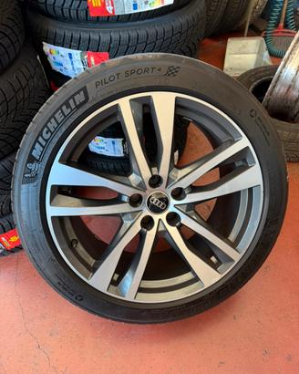 Cerchi originali Audi da 19 gommati Michelin