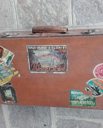 Valigetta anni 30/40 + necessaire