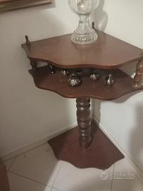 angoliera vintage in legno 