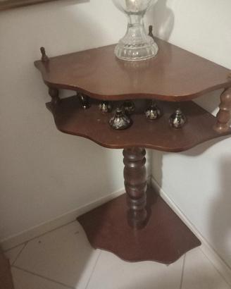 angoliera vintage in legno 