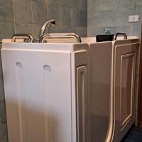 VASCA DA BAGNO PER ANZIANI AD ANGOLO - MOD. DORIS