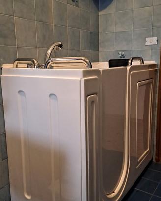 VASCA DA BAGNO PER ANZIANI AD ANGOLO - MOD. DORIS