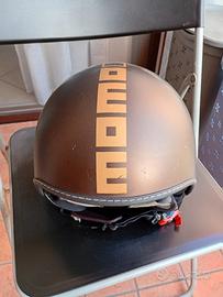 casco Momo design 