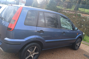 Vendita la macchina ford fusion