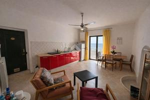 2 LOCALI A MONTE SAN BIAGIO