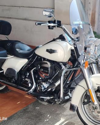 ROAD KING 103
