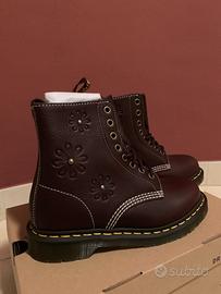Dr. martens modello 1460 Pascal Flower Numero 39