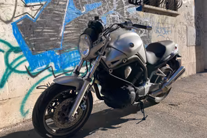 Yamaha bulldog bt 1100