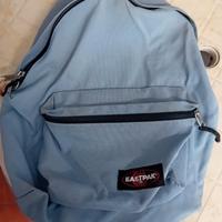 zaino eastpak azzurro