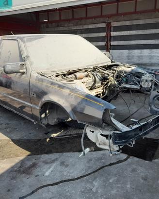 Lancia Thema Ferrari 832 per ricambi