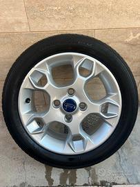 Cerchio in lega ford fiesta 2012 titanium