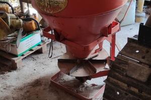 Spandiconcime, spargisale Cimac Vittoria