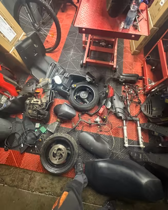 Pezzi di ricambio Phantom f12 malaguti