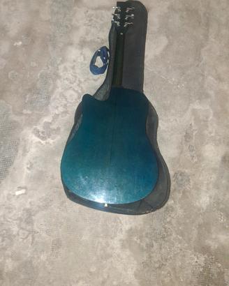 chitarra acustica preamplificata