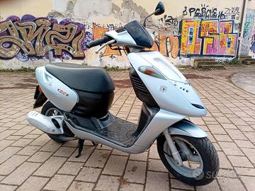 Scooter 2000 Aprilia Sonic 50 funzionante 