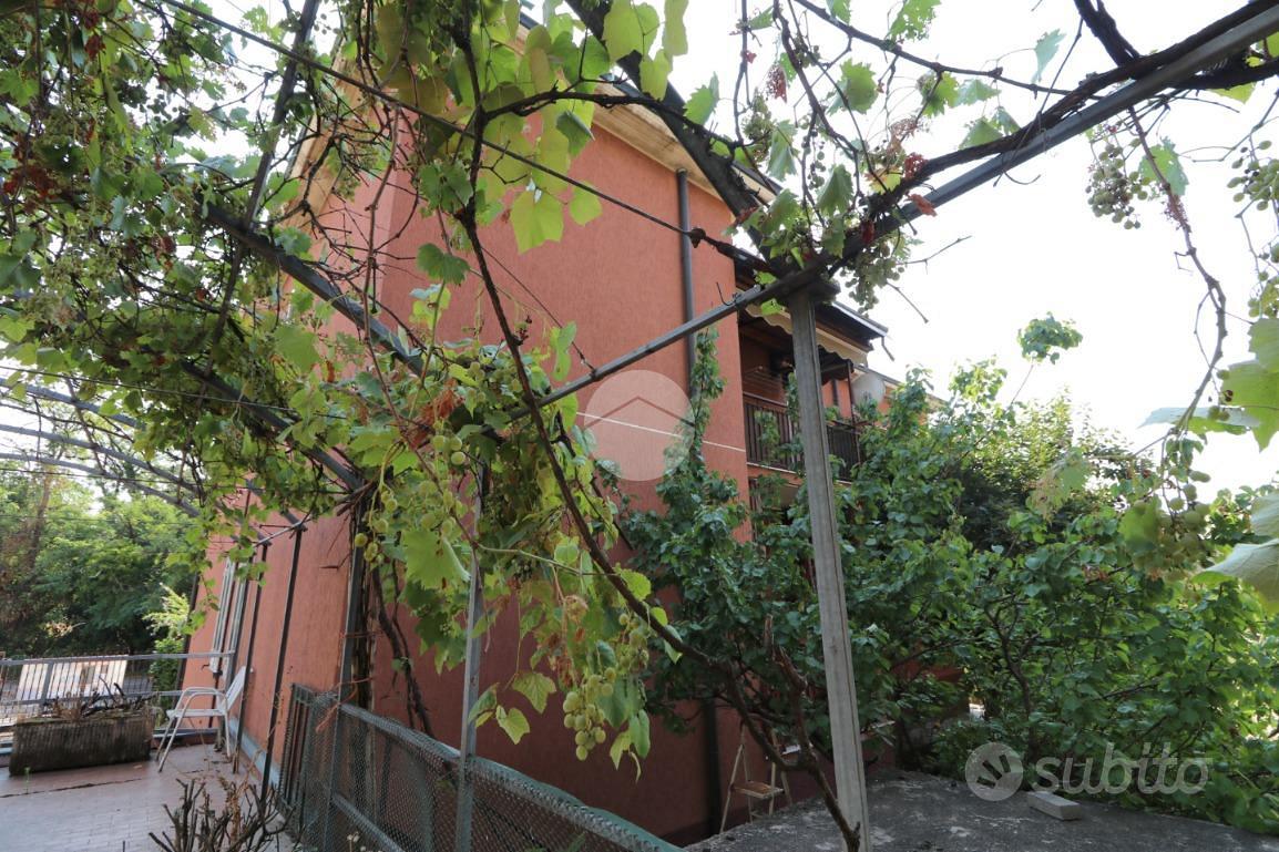 Casa – Rho, Cascina Bruciata - Altro