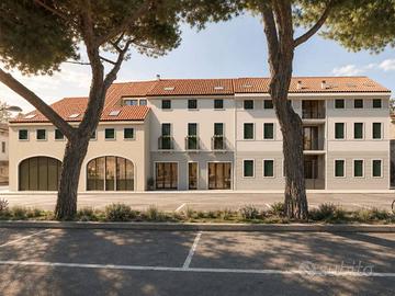 Appartamento di 110 m² con 3 locali e box auto a E