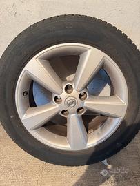 Gomme auto