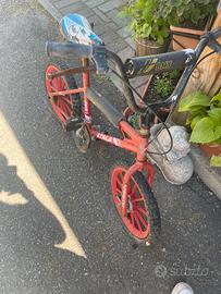 Bicicletta bmx atala