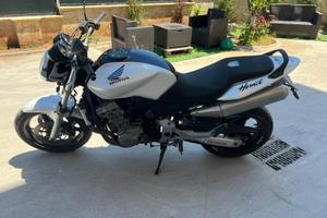 moto honda hornet
