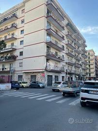 3 LOCALI A TARANTO