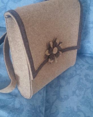 Borsa a tracolla in feltro