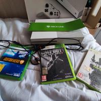XBOX ONE S + DISCHI ORIGINALI + UN CONTROLLER 