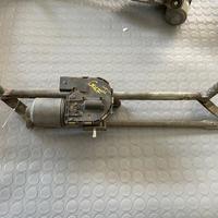 Motorino tergicristalli golf 5