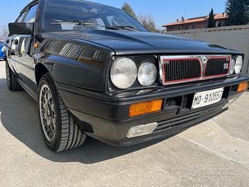 Lancia delta 16 valvole integrale
