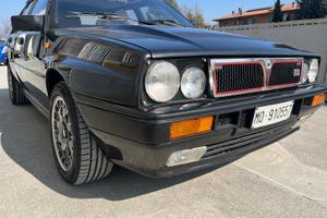 Lancia delta 16 valvole integrale