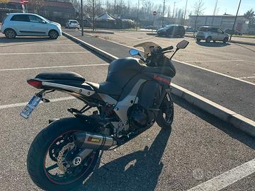 Kawasaki Z1000SX 2011 - 25.600 km - Akrapovic
