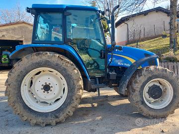 Trattore/Macchina Agricola New Holland T5060