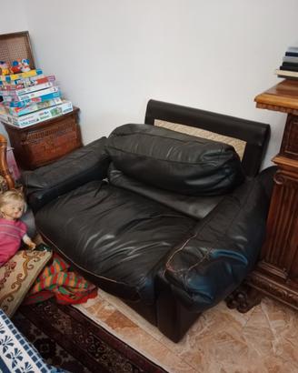 Poltrona in pelle marca FRAU