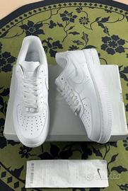 Nike Air Force 1 bianche originali – taglia 39