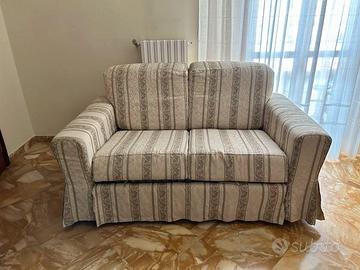 Divano Letto 2 posti con rivestimento