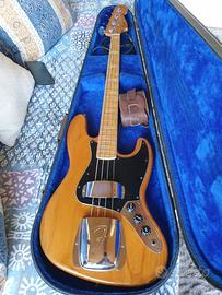 Basso elettrico “Fender”