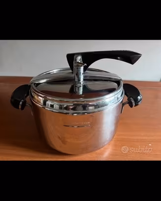 Pentola pressione Lagoatina.