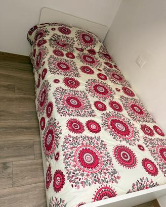 Letto Ikea con secondo letto e contenitori
