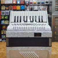 Fisarmonica DAM 48 Bassi 3 registri bianca