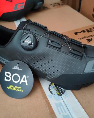 Gaerne Hurricane matt black 42