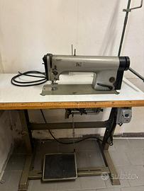 Macchina da cucire