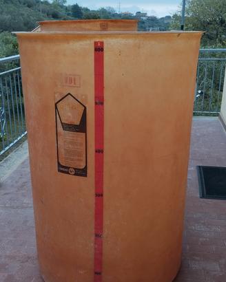 Fusto in vetroresina da 600 litri 