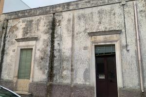 Casa indipendente da ristrutturare