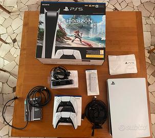 PS5 Digital Edition con 2 Controller e Accessori