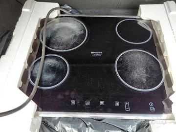 Piano cottura elettrico Hotpoint Ariston 