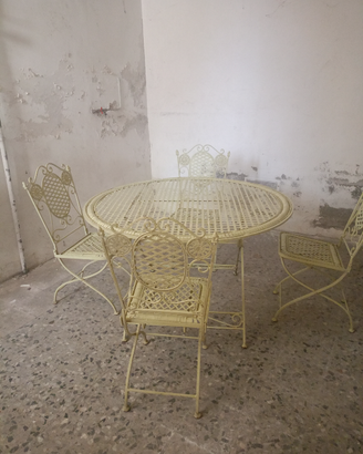 Tavolo da giardino