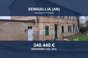 Immobile in asta di 249058 m² a Senigallia
