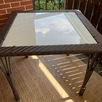 Tavolo da esterno con sedie